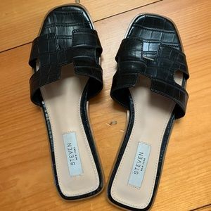 Steven Madden Hadyn Sandal